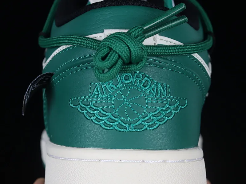 All categories Air Jordan Jordan series basketball shoes Air Jordan 1 Low Air Jordan 1 Low AJ1 Joe 1 customized version Vibe flavor deconstruction sports culture basketball shoes DC0774-850